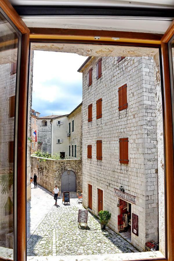 Lana & Ena Apartments Kotor Luaran gambar