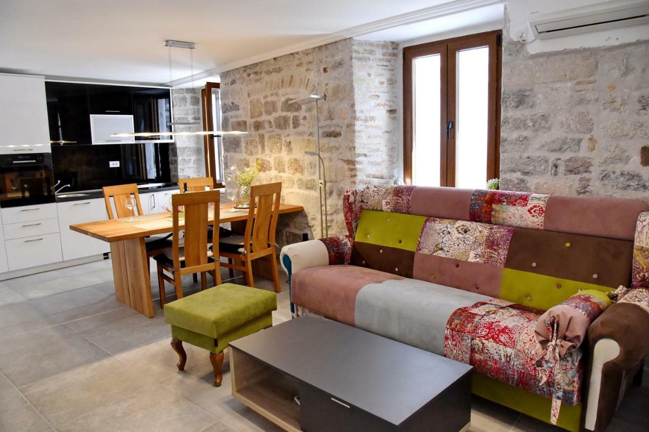 Lana & Ena Apartments Kotor Luaran gambar