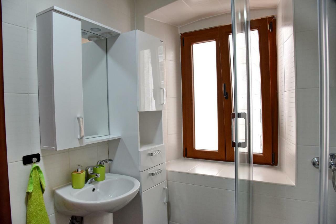 Lana & Ena Apartments Kotor Luaran gambar