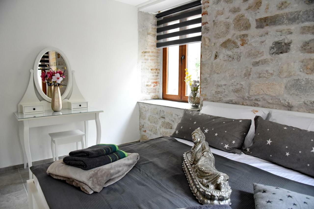 Lana & Ena Apartments Kotor Luaran gambar